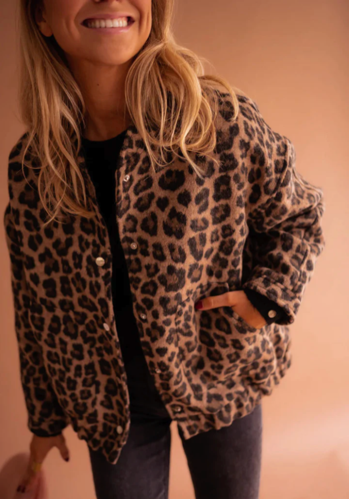 LEONA™ | Bomberjakken i leopard