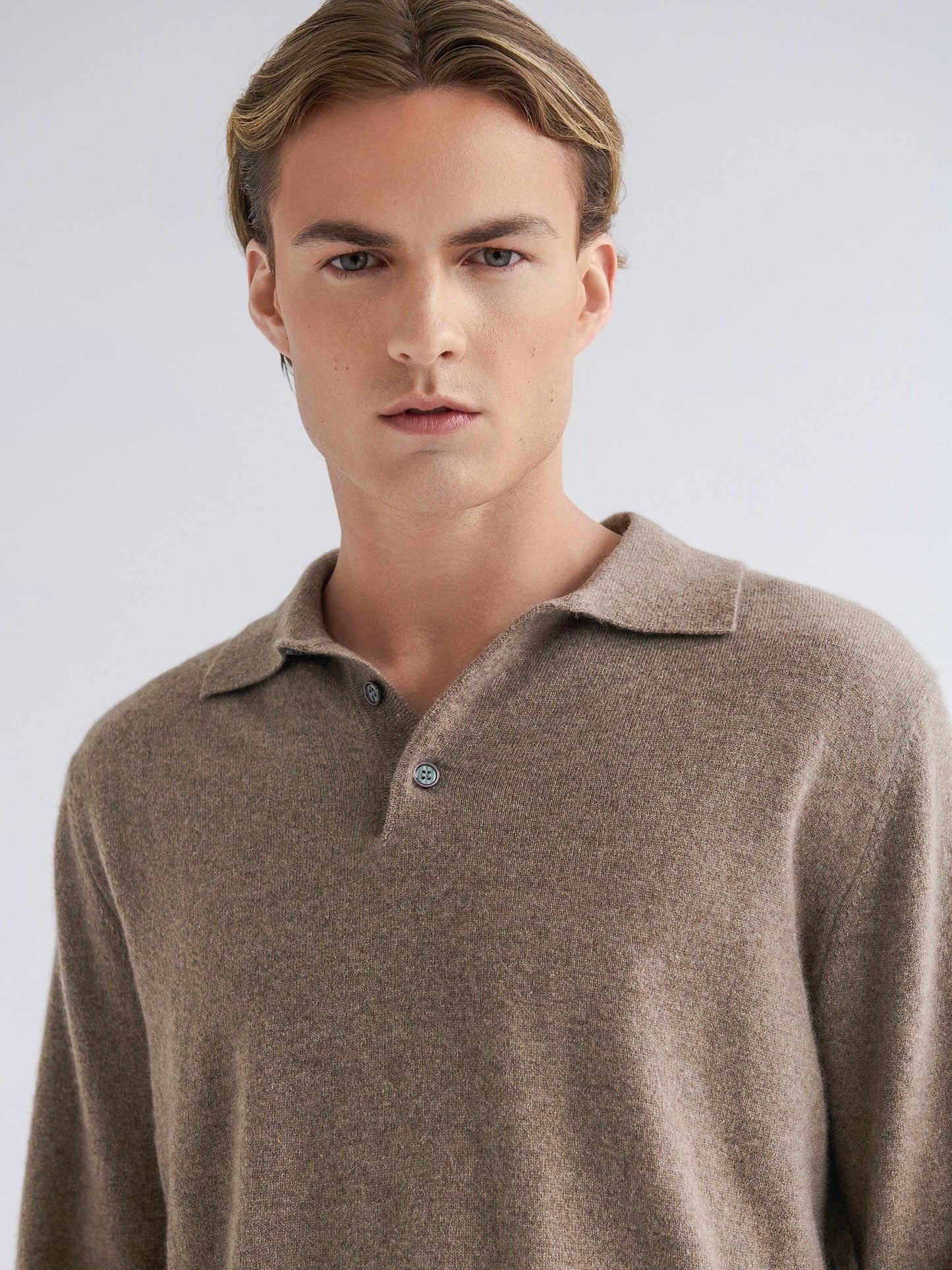 Polo Cashmere Classique – Lysebrun